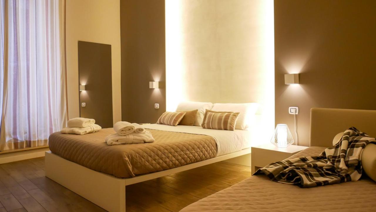 La Banchina Holiday Rooms Trani Exteriör bild