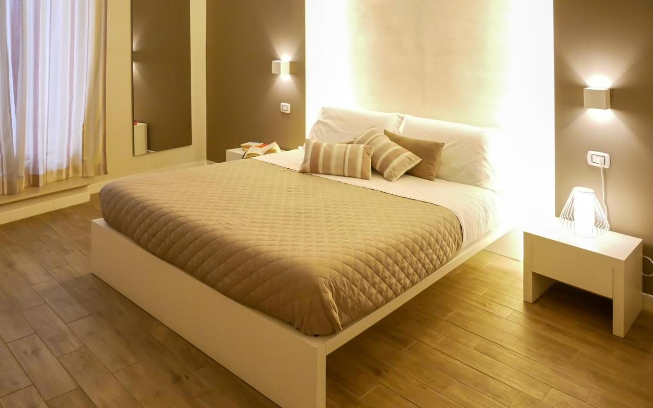 La Banchina Holiday Rooms Trani Exteriör bild