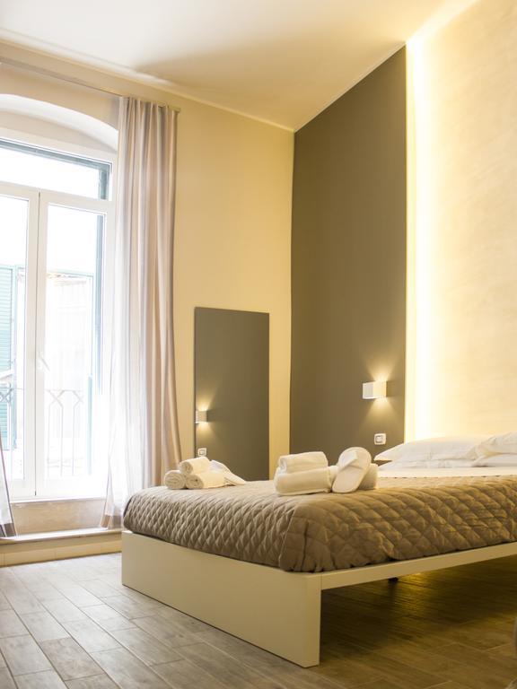 La Banchina Holiday Rooms Trani Exteriör bild
